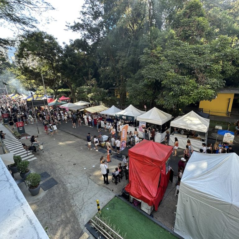 Foto real de Feira Gastronômica da Paulista - Feira Rocha Azevedo