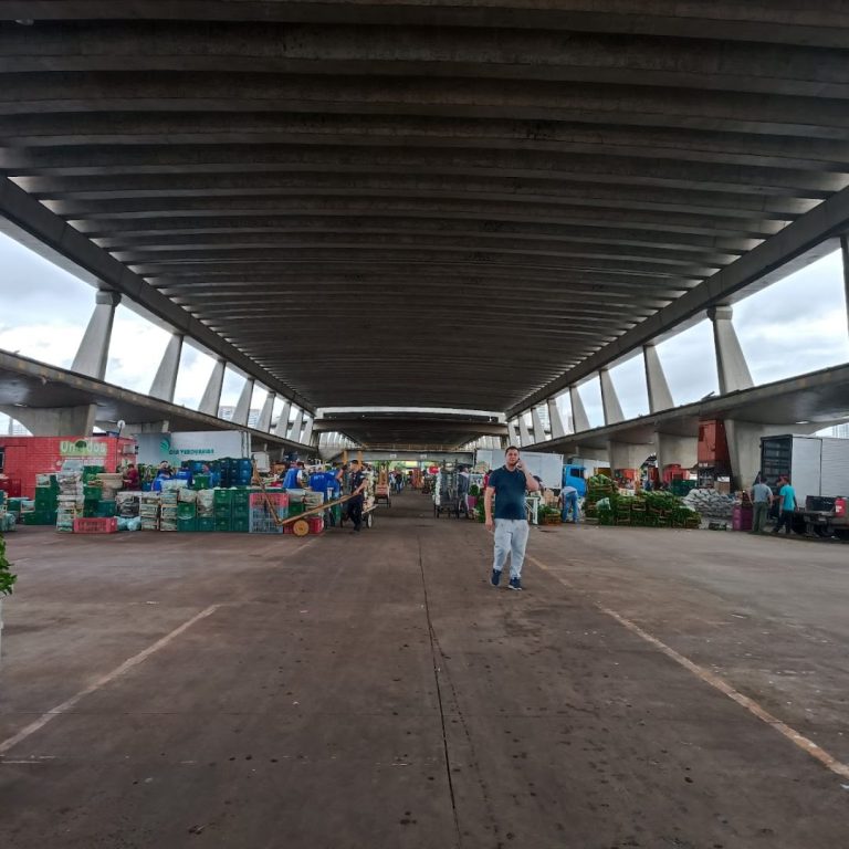 Foto real de Feira Varejão CEAGESP
