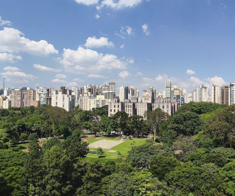 Foto real de Mirante MAC USP