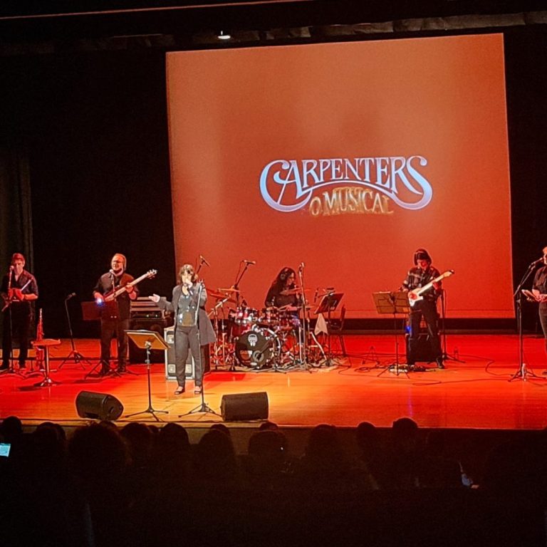 Foto real de Teatro Fernando Torres