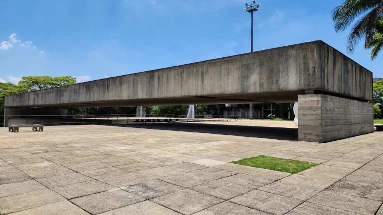 MuBE - Museu Brasileiro de Escultura e Ecologia, em São Paulo